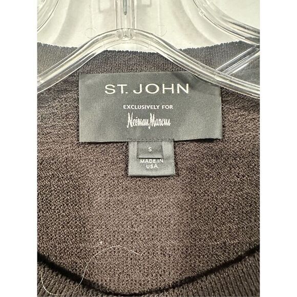 Gorgeous St. John Floral Accented Brown Cardigan, Size Small - Picture 3 of 8